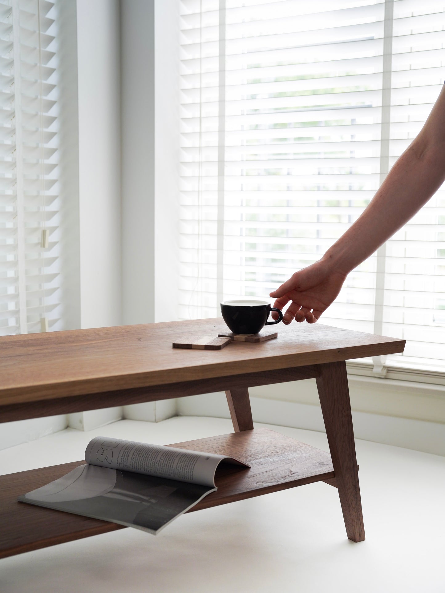 KUMO - coffee table